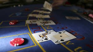 Meja blackjack Sudirman Cup dengan dealer profesional